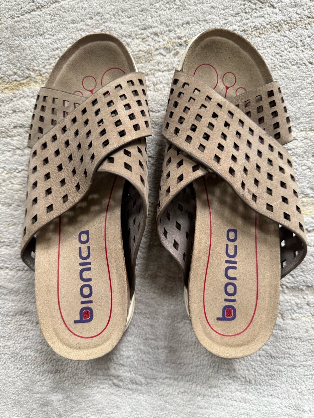 Bionica Metallic Taupe Crisscross Wedge Sandals Size 9
